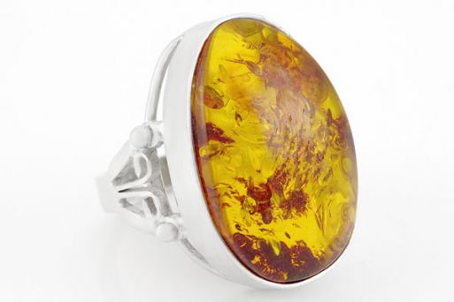 Серебряное кольцо с янтарём 62861 купить в магазине Самоцветы мира