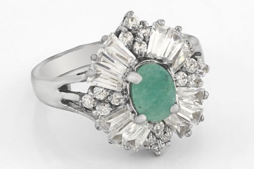 Серебряное кольцо с изумрудом 63141 купить в магазине Самоцветы мира