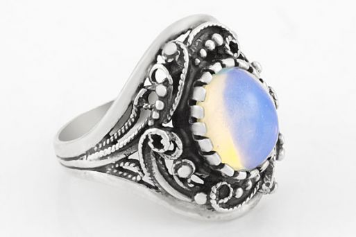 Серебряное кольцо с лунным камнем 63187 купить в магазине Самоцветы мира
