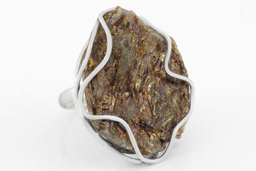 Серебряное кольцо с астрофиллитом 63233 купить в магазине Самоцветы мира