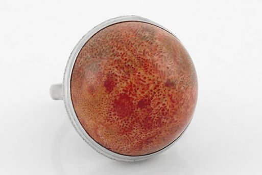 Серебряное кольцо с кораллом 63335 купить в магазине Самоцветы мира