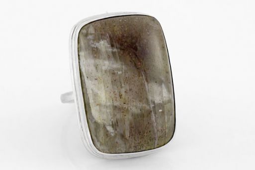 Серебряное кольцо с солнечным камнем 63336 купить в магазине Самоцветы мира