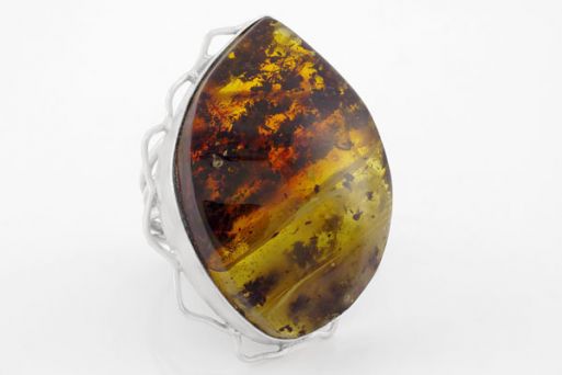 Серебряное кольцо с янтарём 63634 купить в магазине Самоцветы мира