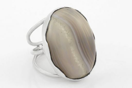 Серебряное кольцо с агатом 63650 купить в магазине Самоцветы мира