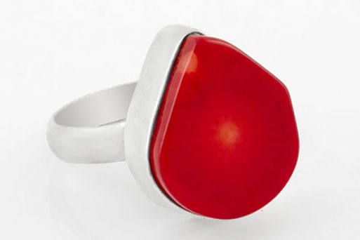 Серебряное кольцо с кораллом 63659 купить в магазине Самоцветы мира