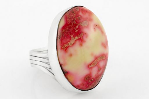 Серебряное кольцо с кораллом 63663 купить в магазине Самоцветы мира