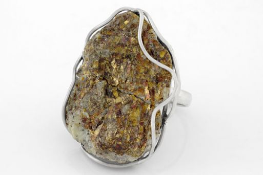 Серебряное кольцо с астрофиллитом 63738 купить в магазине Самоцветы мира