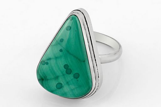 Мельхиоровое кольцо с малахитом 64096 купить в магазине Самоцветы мира