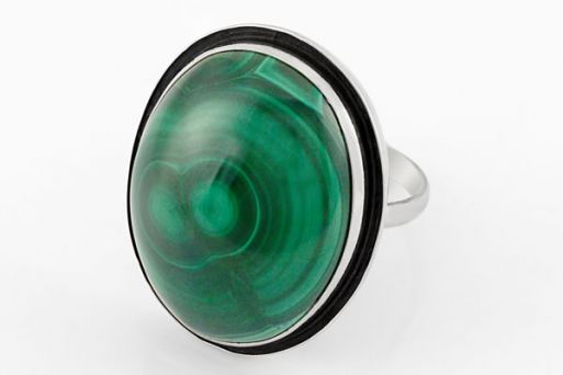 Мельхиоровое кольцо с малахитом 64104 купить в магазине Самоцветы мира