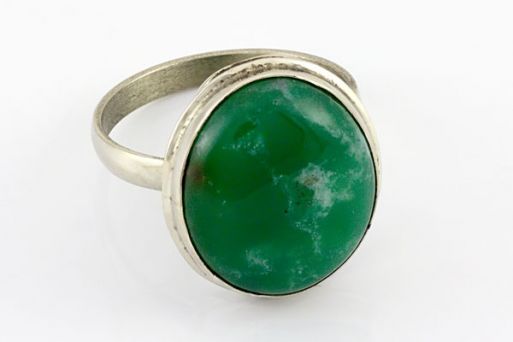 Мельхиоровое кольцо с хризопразом 64421 купить в магазине Самоцветы мира
