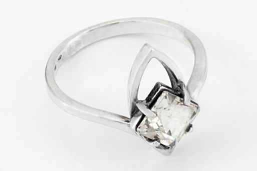 Серебряное кольцо с топазом 65414 купить в магазине Самоцветы мира