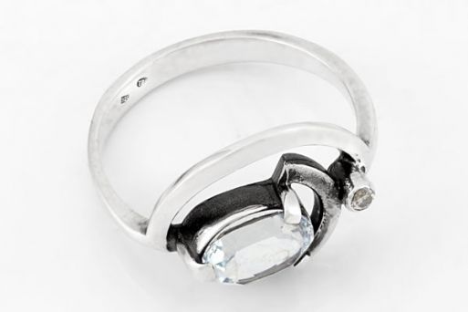 Серебряное кольцо с топазом 65421 купить в магазине Самоцветы мира