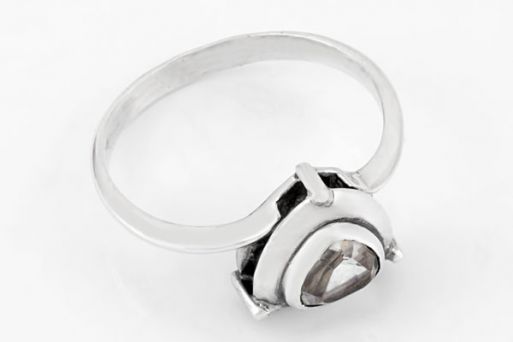 Серебряное кольцо с топазом 65441 купить в магазине Самоцветы мира