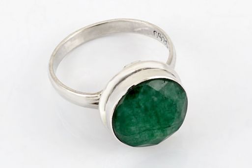 Серебряное кольцо с изумрудом 66159 купить в магазине Самоцветы мира