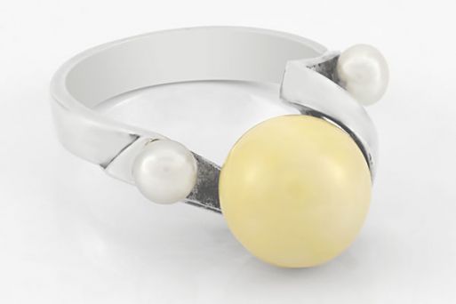 Серебряное кольцо с кораллом 7776 купить в магазине Самоцветы мира