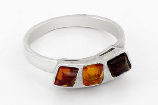 Мельхиоровое кольцо с янтарём 9308 купить в магазине Самоцветы мира