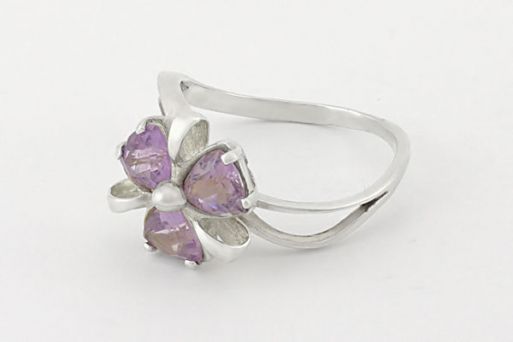 Серебряное кольцо с аметистом 14735 купить в магазине Самоцветы мира