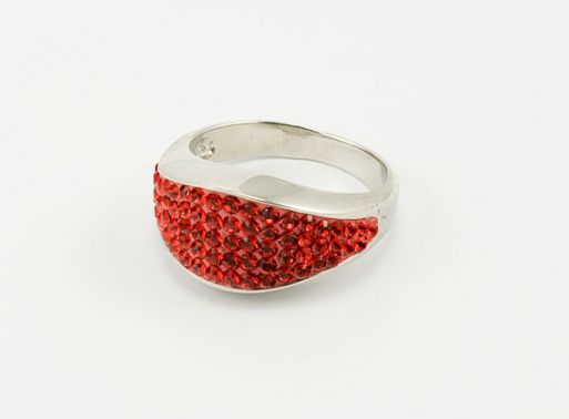Серебряное кольцо с Кристаллами Swarovski 24396 купить в магазине Самоцветы мира