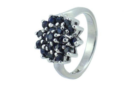 Серебряное кольцо с сапфиром 25345 купить в магазине Самоцветы мира