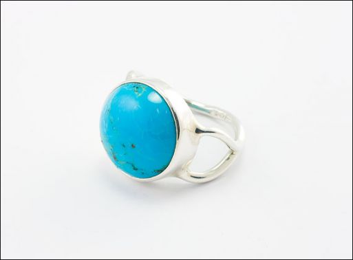 Серебряное кольцо с бирюзой 32971 купить в магазине Самоцветы мира