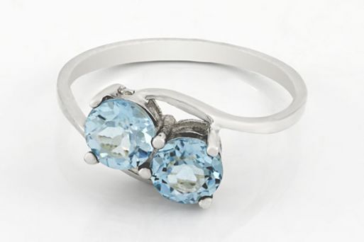 Серебряное кольцо с топазом 34870 купить в магазине Самоцветы мира