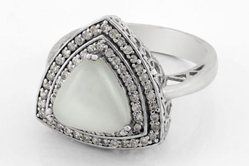 Серебряное кольцо с кошачьим глазом 43599 купить в магазине Самоцветы мира