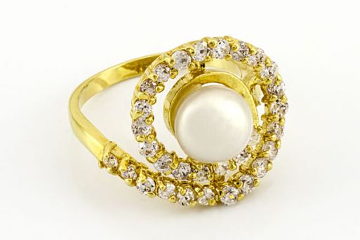 Позолоченное кольцо из сплава с жемчугом 44401 купить в магазине Самоцветы мира