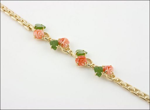 Позолоченный браслет из мельхиора с кораллом и нефритом роза лист 4626 купить в магазине Самоцветы мира