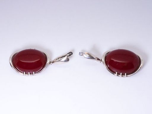 Серебряные серьги с кораллом 46466 купить в магазине Самоцветы мира