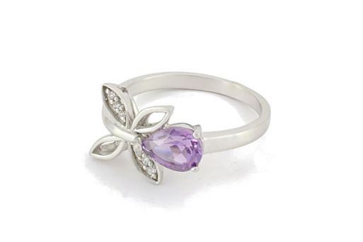 Серебряное кольцо с аметистом и фианитами 51712 купить в магазине Самоцветы мира