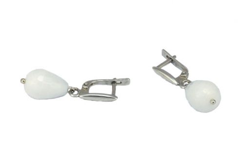 Серебряные серьги с белым агатом 54656 купить в магазине Самоцветы мира