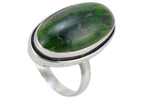 Серебряное кольцо с хромдиопсидом 56929 купить в магазине Самоцветы мира