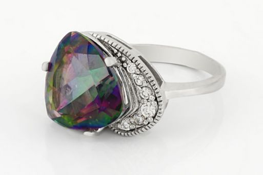 Серебряное кольцо с аметистом мистик и фианитами 59259 купить в магазине Самоцветы мира