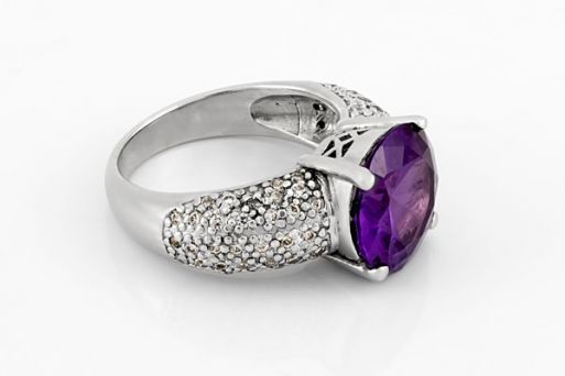 Серебряное кольцо с александритом и фианитами 60900 купить в магазине Самоцветы мира
