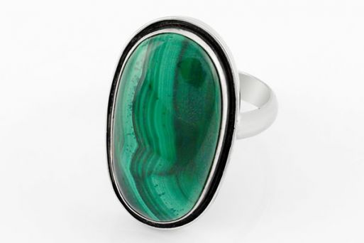 Мельхиоровое кольцо с малахитом 64101 купить в магазине Самоцветы мира