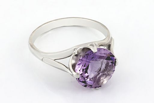 Серебряное кольцо с аметистом 64932 купить в магазине Самоцветы мира