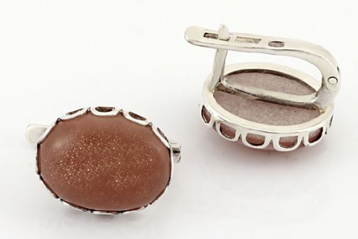 Серебряные серьги с солнечным камнем 64964 купить в магазине Самоцветы мира