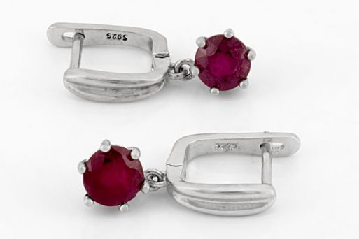 Серебряные серьги с рубином 65033 купить в магазине Самоцветы мира