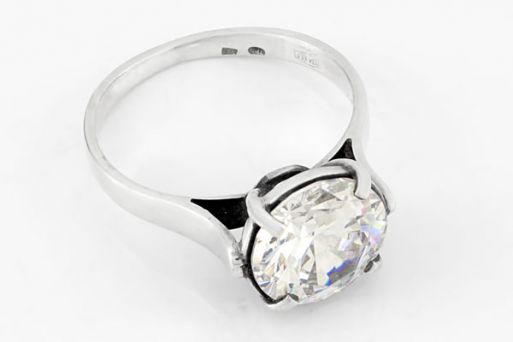 Серебряное кольцо с фианитом 65417 купить в магазине Самоцветы мира