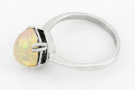 Серебряное кольцо с опалом 65792 купить в магазине Самоцветы мира